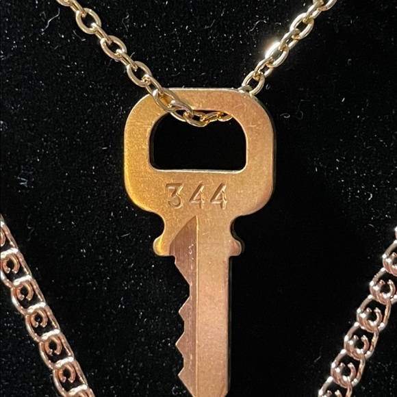 ***FLASH SALE*** Louis Vuitton Solid Brass Candena Lock and Key Necklaces. - Picture 2 of 6
